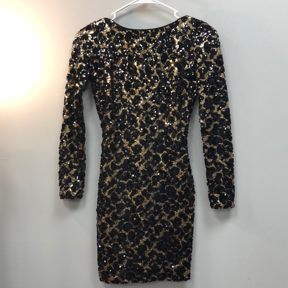 Dress the Population | Lola Sequin Bodycon Dress - Picture 4 of 8